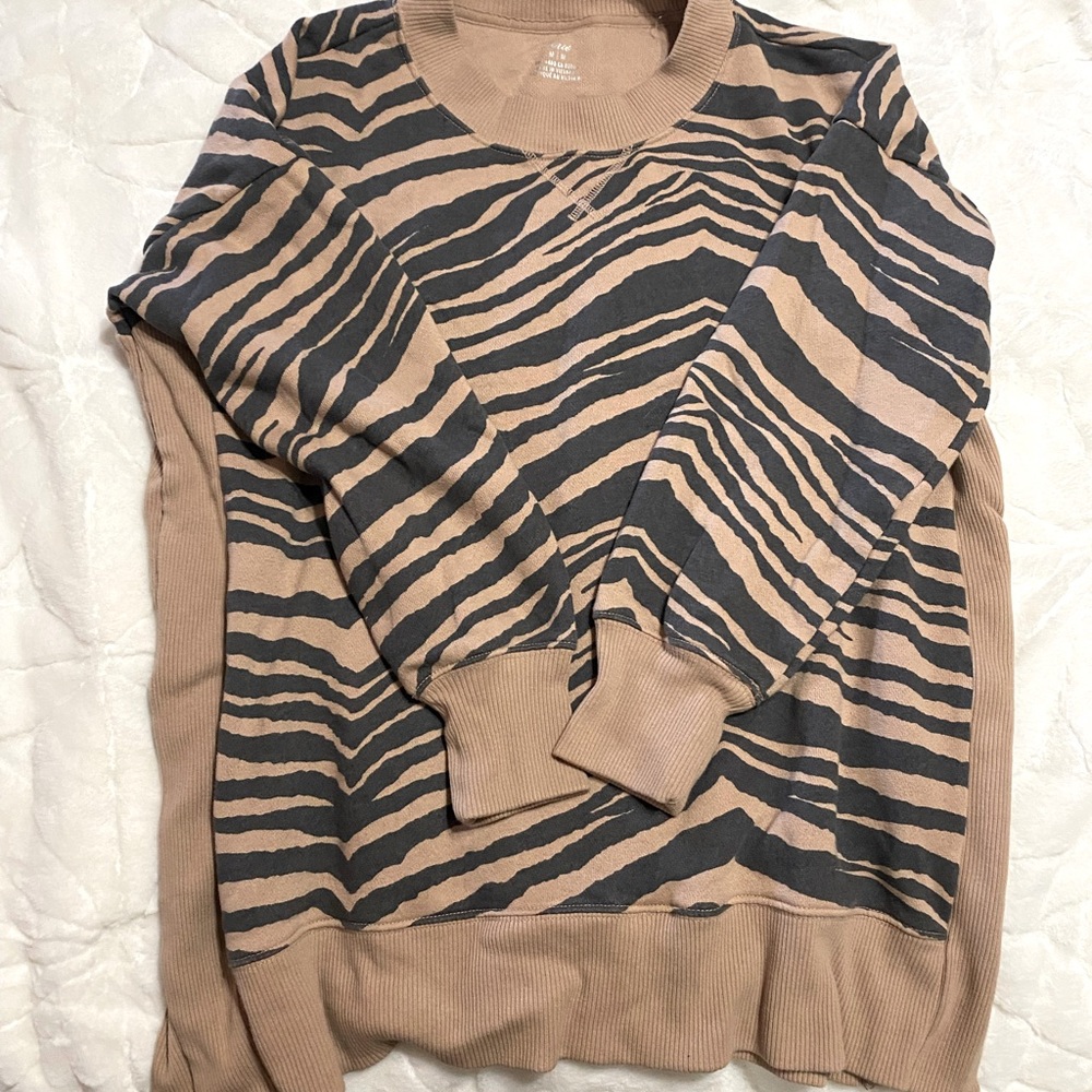Aerie sweatshirt, size medium